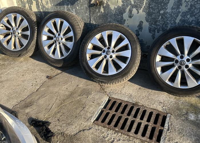 Grajewo ogłoszenia: Sprzedam koła  na oponach zimowych Pirelli 215/55 /18